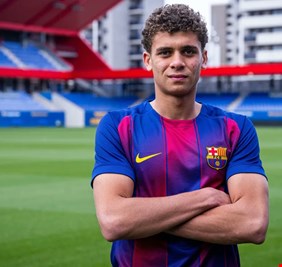 بعد انتهاء أزمة تصريح العمل.. برشلونة يرسم خطته لحمزة عبدالكريم