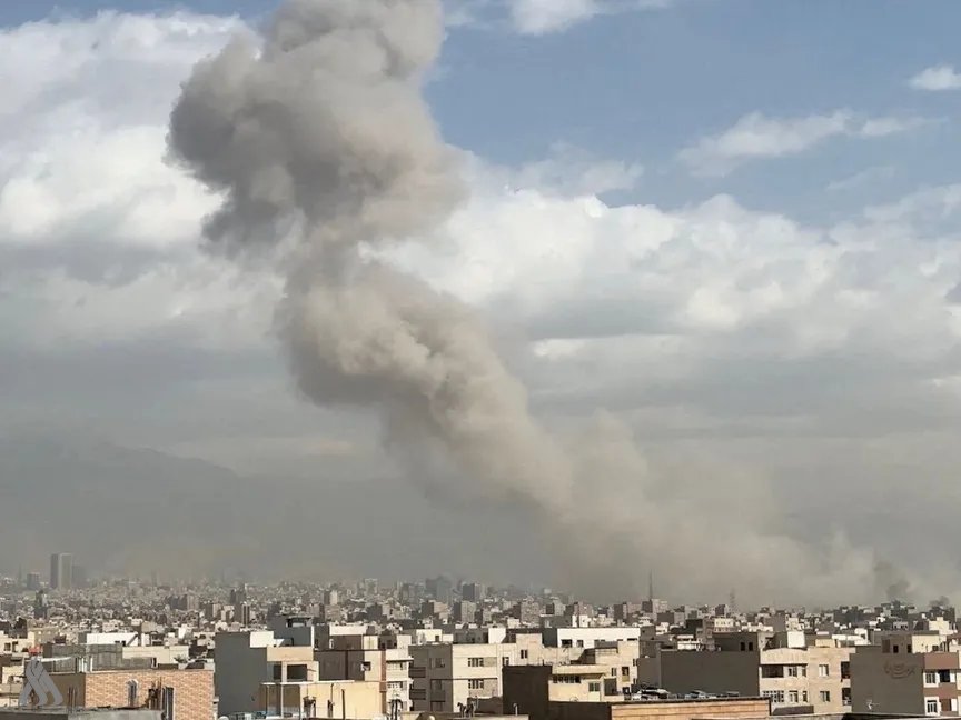 وسائل إعلام إيرانية: سماع دوي انفجار كبير في جزيرة كيش جنوبي البلاد