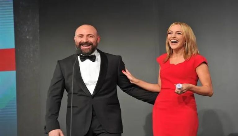 بعد 15 عاما من «حريم السلطان».. خالد أرغنتش ومريم أوزرلي يجتمعان في «ربيع إيمروز»