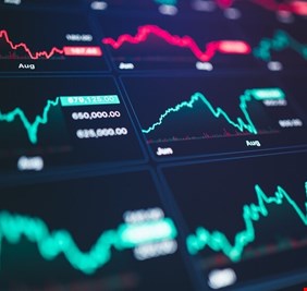 ارتفاع أسعار النفط مع تزايد ترقب السوق لمخاطر الإمدادات الحرب الإيرانية