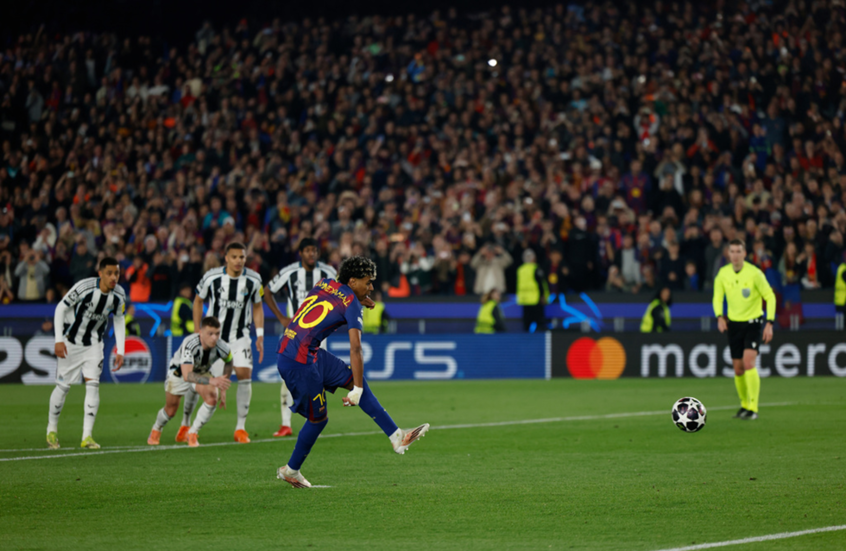 برشلونة يكتسح نيوكاسل بسبعة أهداف ويبلغ ربع نهائي دوري أبطال أوروبا