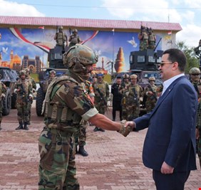 السوداني في قلب الميدان: رسائل حاسمة من داخل لواء النخبة 62 وسط تصاعد التوترات الإقليمية