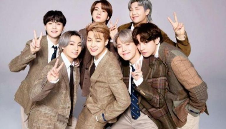 فرقة «BTS» تطلق «Swim» مع ليلي راينهارت