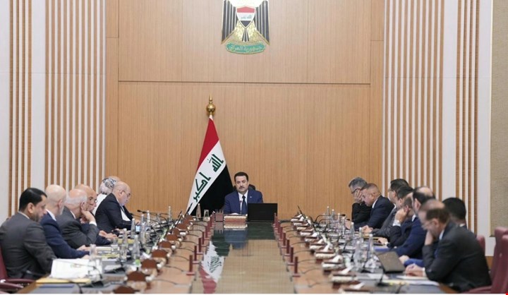 حكومة السوداني تنجح في إعادة مئات العراقيين العالقين في الهند