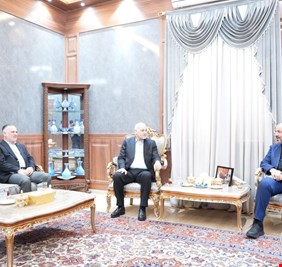 ائتلاف السوداني يبحث مع السفير الايراني لدى بغداد مستجدات الأوضاع وتضامن العراق