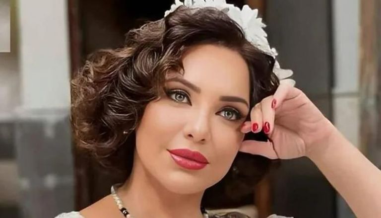 سلاف فواخرجي تواجه الشائعات: الحقيقة أولا في معركة الدفاع عن السمعة