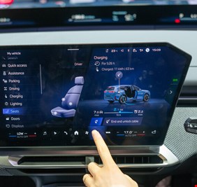 السيارات الصينية تضاعف حصتها في السوق الأوروبية وسط ارتفاع أسعار الوقود