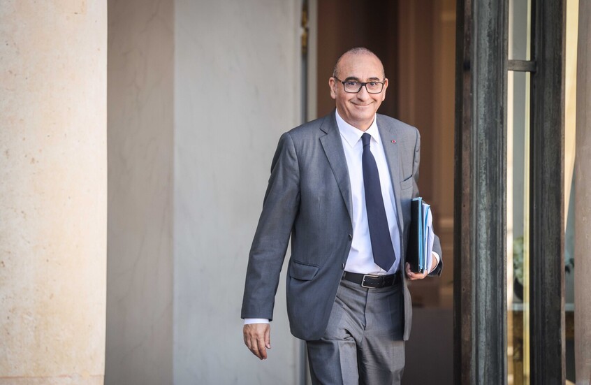 وزير الداخلية الفرنسي يربط محاولة تفجير 