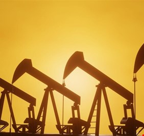 النفط الأميركي فوق 100 دولار لأول مرة منذ 2022