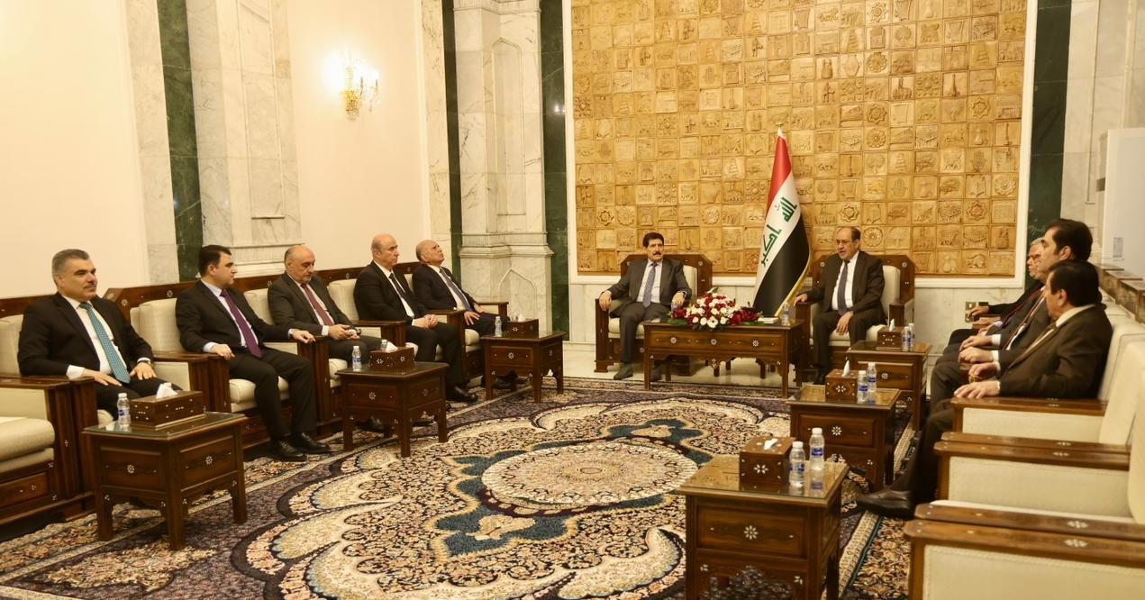 المالكي يجري مباحثات مع حزب البارزاني بحضور عدد من قيادات الإطار التنسيقي
