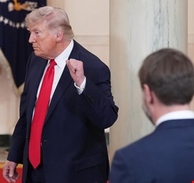 ترامب في خطاب للأمة: دون اتفاق.. سندمر محطات الطاقة في إيران ونضربهم بقوة كبيرة ونعيدهم للعصر الحجري