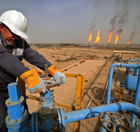 العراق:  مليارا دولار عوائد نفطية وممرات تصدير جديدة تتحدى اضطرابات الخليج  وإغلاق هرمز