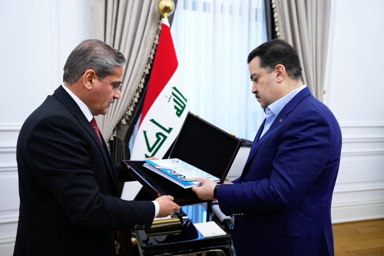 السوداني يتسلم نسخة من التقرير السنوي لهيأة النزاهة ويؤكد دعم الحكومة لجهود مكافحة الفساد