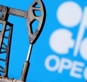 أوبك+ يقر زيادة إنتاج بنحو 206 آلاف برميل يومياً
