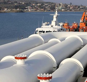 العراق يضخ المزيد من النفط عبر جيهان التركي لتعويض خسائره