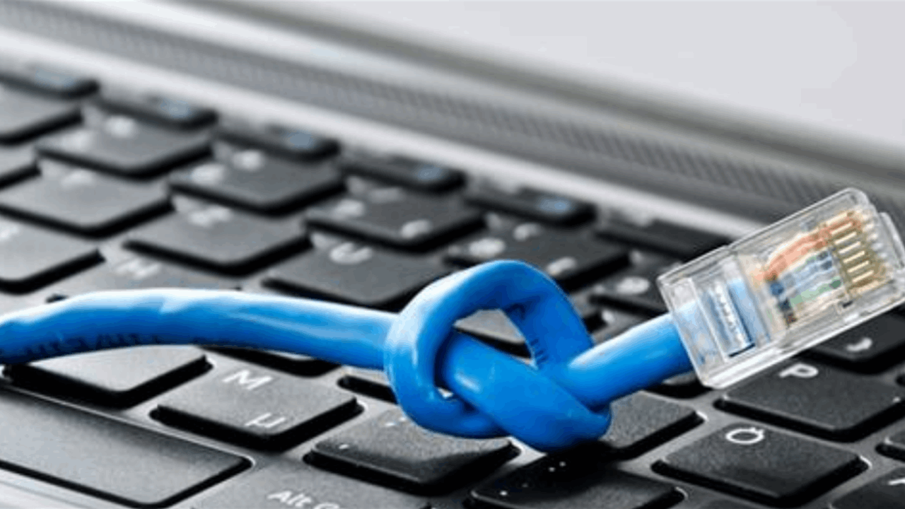 انقطاع خدمة الانترنت في البصرة بسبب أعمال عدائية