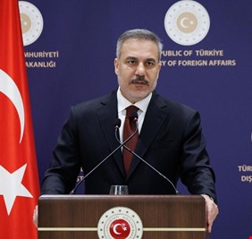 تحركات دبلوماسية متواصلة.. اتصالات تركية مع روسيا والسعودية وزيارة إيرانية إلى أنقرة