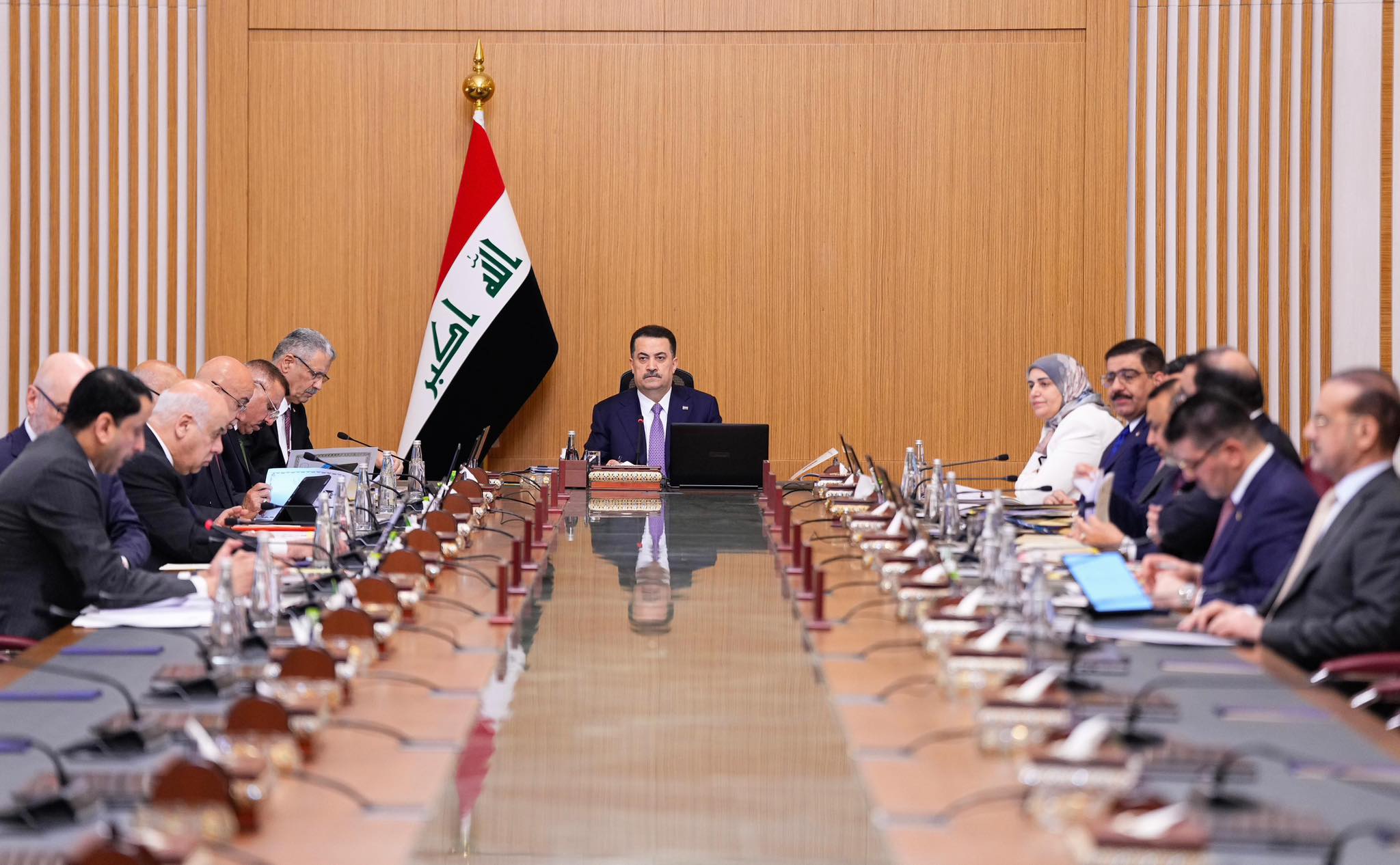 السوداني يترأس اجتماعاً لإصلاح قطاع المصارف الحكومية