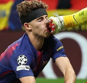 لقطة مروعة في دوري الأبطال.. هل حرم برشلونة من حقه؟