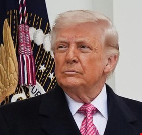 ترامب يتعهد بنشر وثائق حكومية 