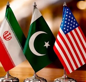 مساع باكستانية حثيثة لاستئناف المفاوضات بين طهران وواشنطن يوم الثلاثاء