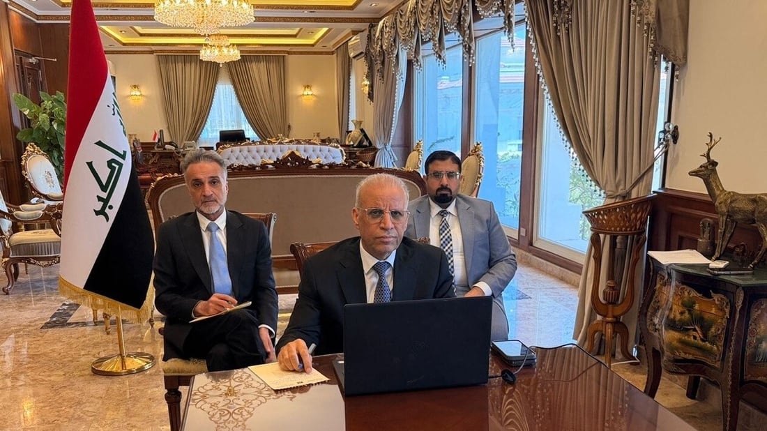 العراق يؤكد التزامه بعدم استخدام أراضيه للاعتداء على الجوار خلال اجتماع عربي طارئ
