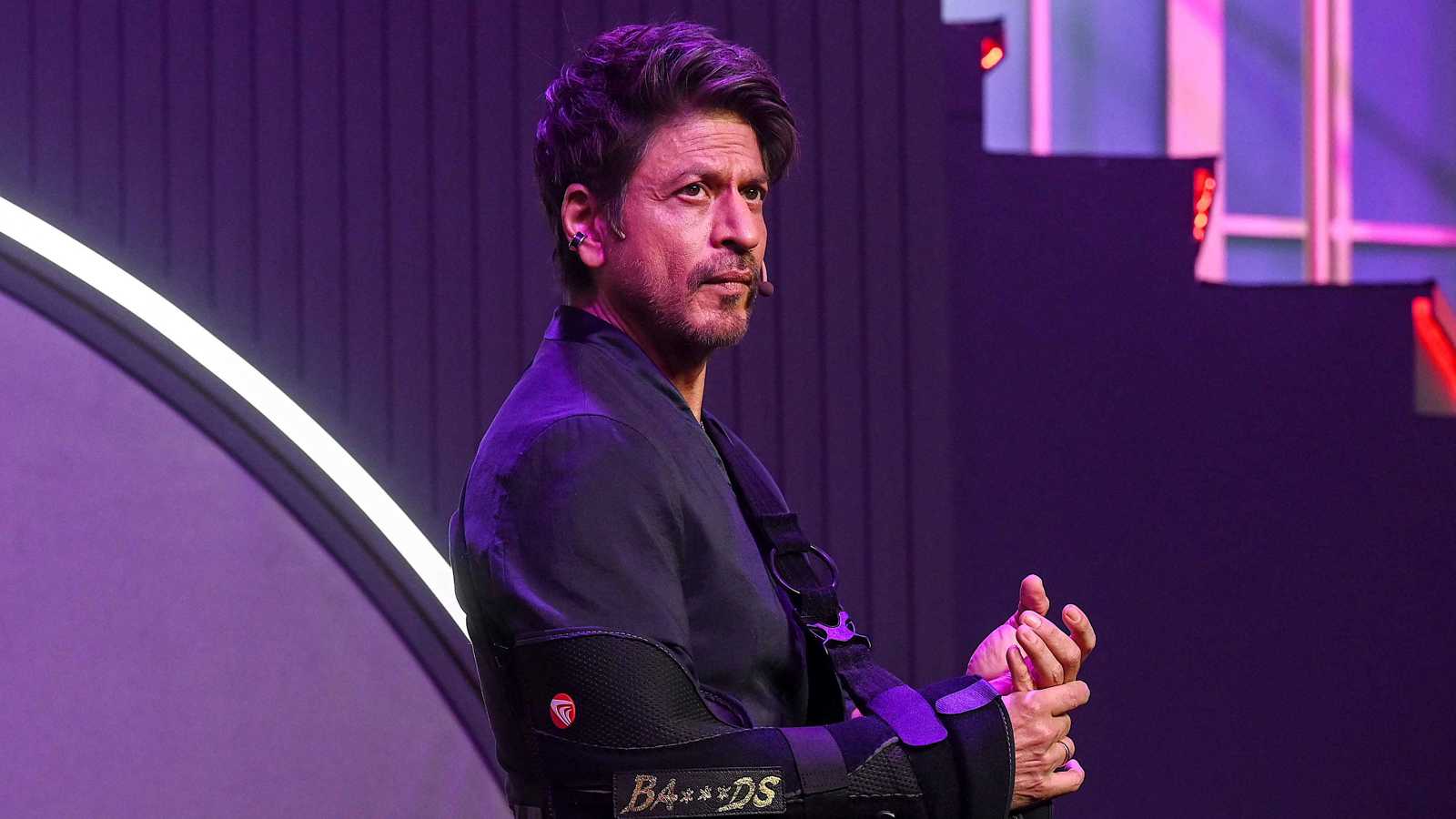 شاروخان يستعد لمواجهة 