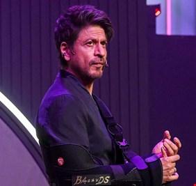 شاروخان يستعد لمواجهة 