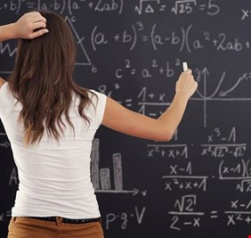 تراجع مقلق في أداء الفتيات بمادة الرياضيات عالمياً