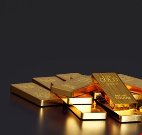 الذهب يتراجع ويعزز مخاوف عودة التضخم عالمياً