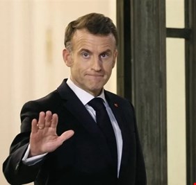 ماكرون قد يغادر السياسة بعد انتهاء ولايته الرئاسية