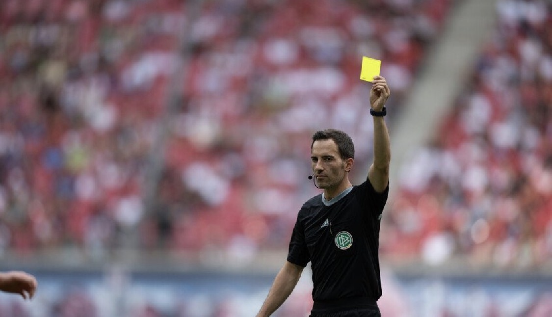 نهاية كابوس الإنذارات.. تعديل جديد يهز كأس العالم