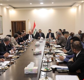 اجتماع موسع لتوحيد السياسات الجمركية بين بغداد وأربيل.. تأكيد على تطبيق “الأسيكودا” وتعزيز الأمن الاقتصادي