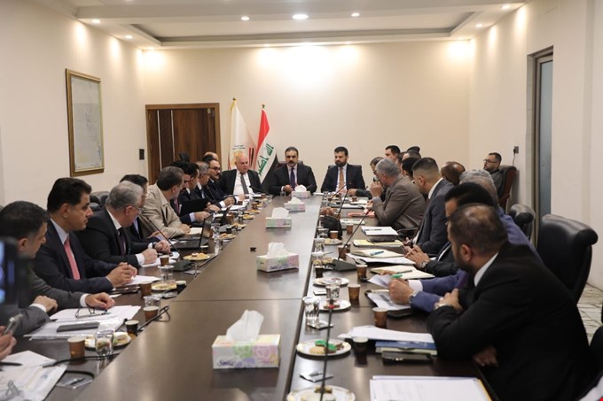 اجتماع موسع لتوحيد السياسات الجمركية بين بغداد وأربيل.. تأكيد على تطبيق “الأسيكودا” وتعزيز الأمن الاقتصادي