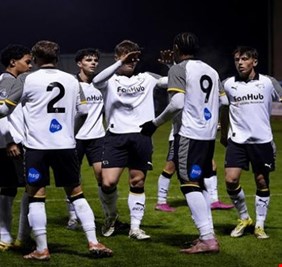 ثورة منتظرة في كرة القدم.. الفيفا يدرس «قانون الشباب»