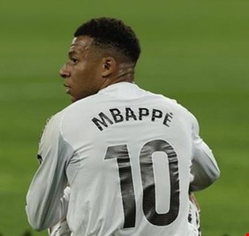 دراسة تفضح تعالي مبابي على زملائه في ريال مدريد