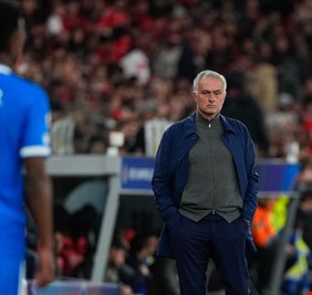 مورينيو ينهي الجدل رسميا حول تفاوضه مع ريال مدريد