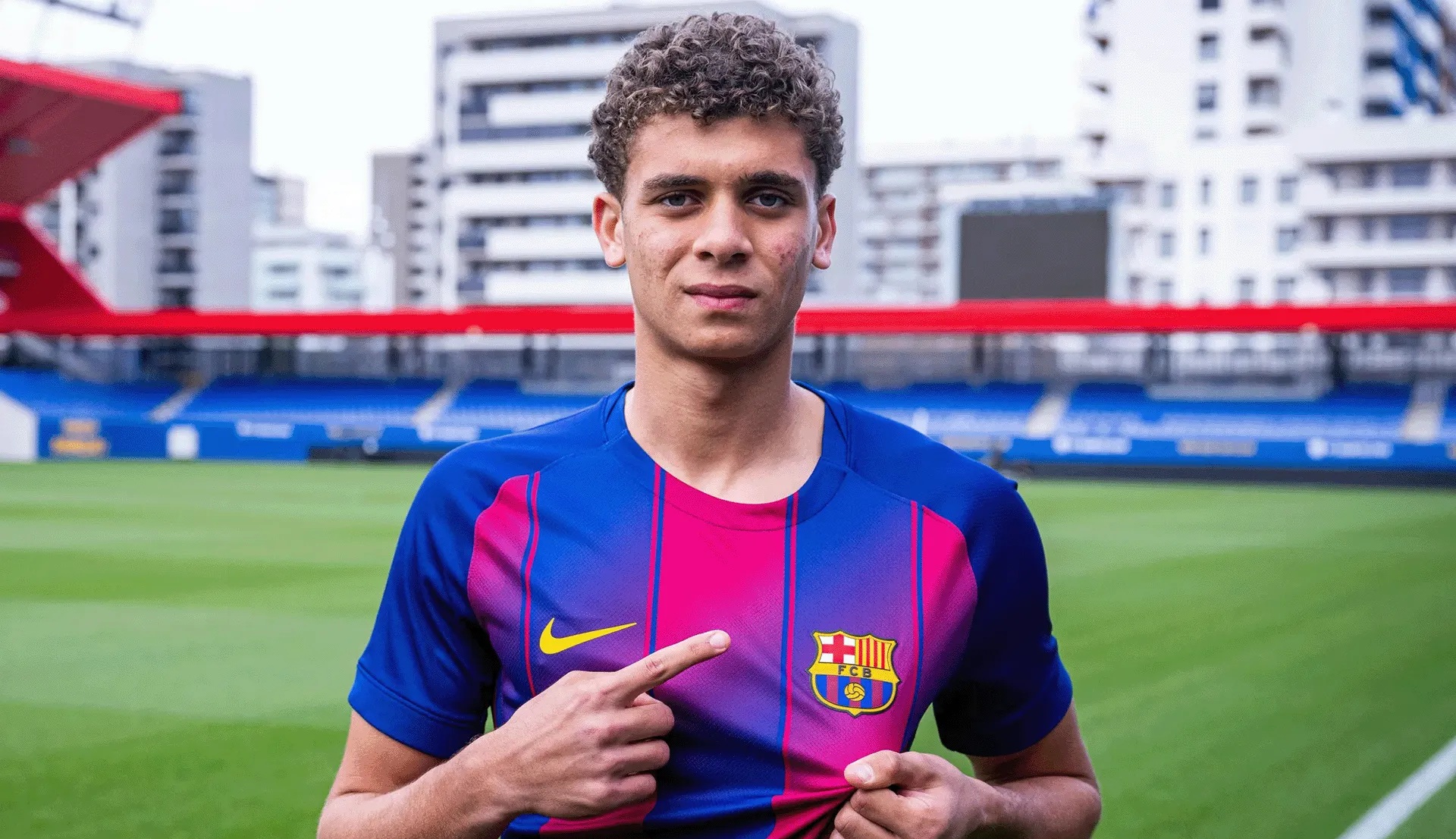 أول رد رسمي من برشلونة بشأن مستقبل 
