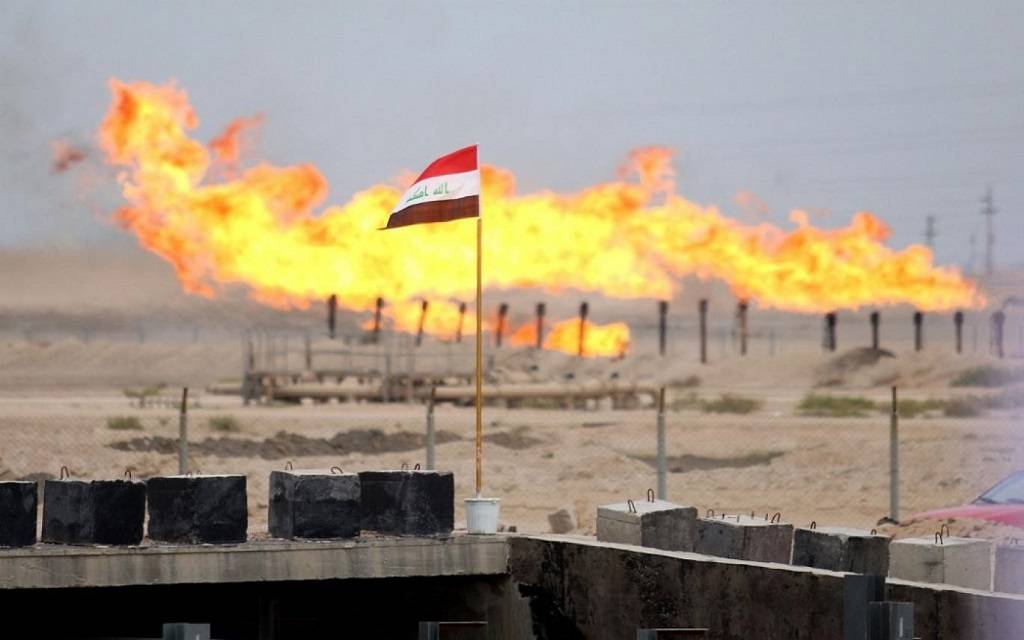 العراق يعلن اكتشاف حقل نفطي ضخم في النجف باحتياطي يتجاوز 8 مليارات برميل