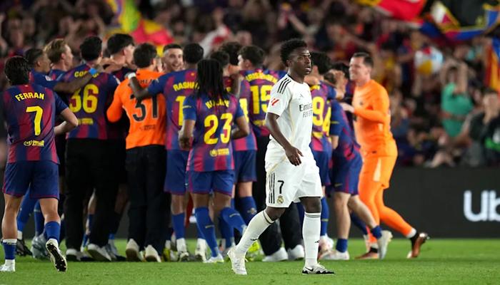 لماذا ظهر شعار الاتحاد الأوروبي في كلاسيكو برشلونة وريال مدريد؟