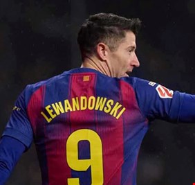 الهلال ونيوم يترقبان.. ليفاندوفسكي يفتح باب الرحيل عن برشلونة