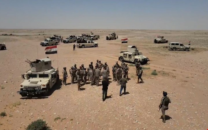 إجراءات أمنية مشددة في صحراء النخيب باتجاه كربلاء ومنفذ عرعر