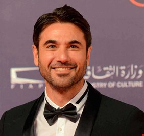المحكمة ترفض التماس أحمد عز.. وتلزمه بنفقة توأم زينة شهرياً