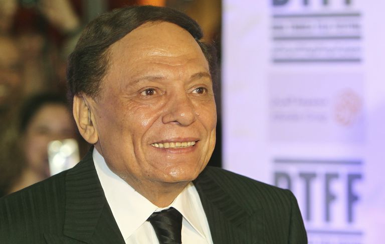عيد ميلاد الزعيم عادل إمام الـ86.. رسائل حب من نجوم الفن