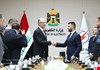 وزير الكهرباء علي سعدي وهيب يباشر مهامه ويؤكد العمل على إنهاء أزمة الطاقة