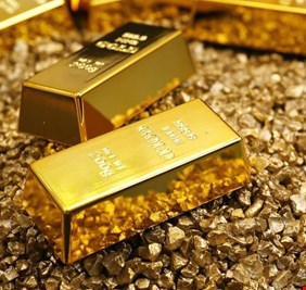 هبوط أسعار الذهب لأدنى مستوى منذ آذار الماضي
