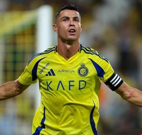 بعد غياب 6 سنوات.. كريستيانو رونالدو ينهي انتظار لقب الدوري