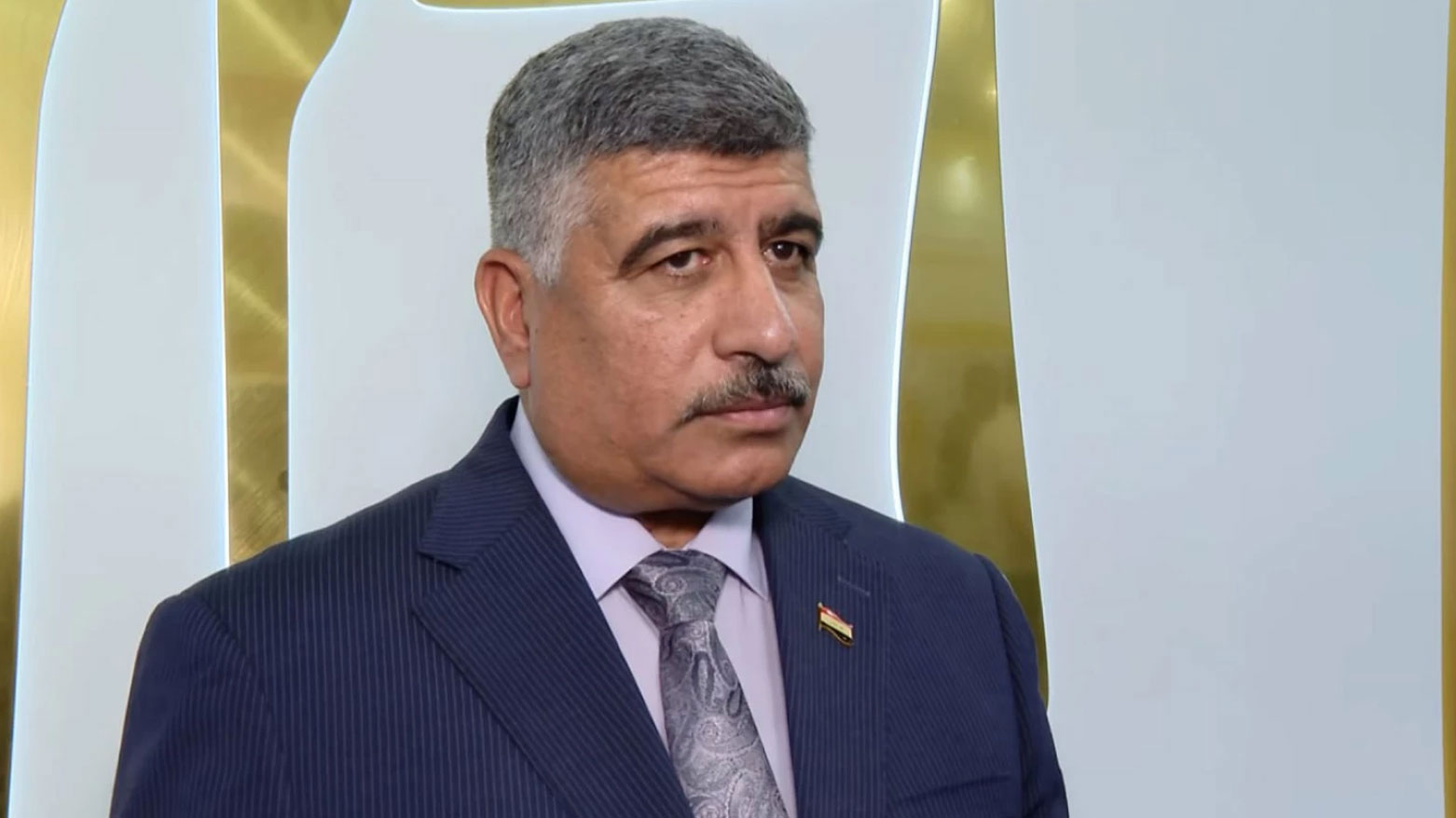 العراق يؤكد مواصلة التحقيق بالاعتداءات على السعودية والإمارات ويشدد على حصر السلاح بيد الدولة